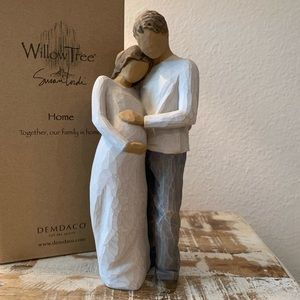 Home Willow Tree Pregnant Couple